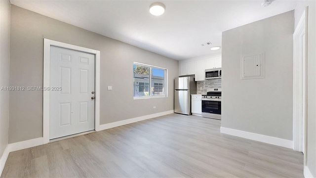 74 W 15th St 4, Hialeah, FL 33010