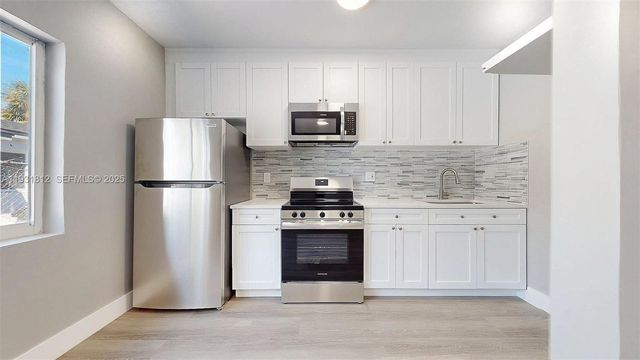 74 W 15th St 4, Hialeah, FL 33010