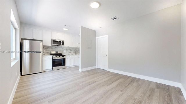 74 W 15th St 4, Hialeah, FL 33010