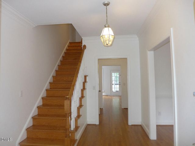 111 Tharrington Drive, Chapel Hill, NC 27516