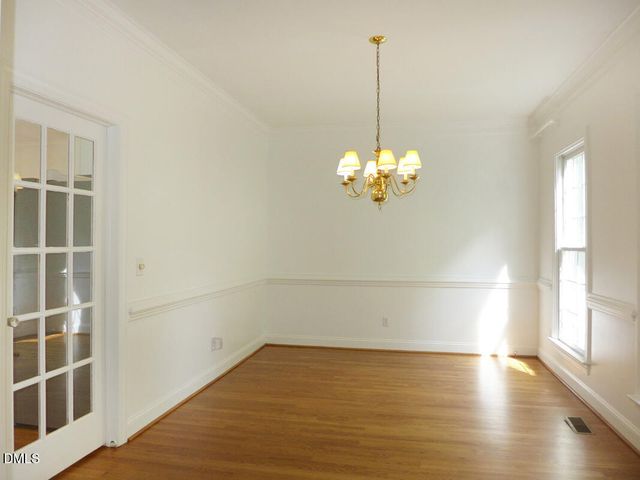 111 Tharrington Drive, Chapel Hill, NC 27516