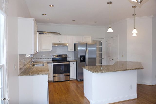111 Tharrington Drive, Chapel Hill, NC 27516