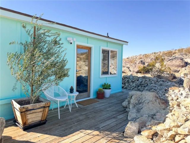 2432 Hilltop, Joshua Tree, CA 92252
