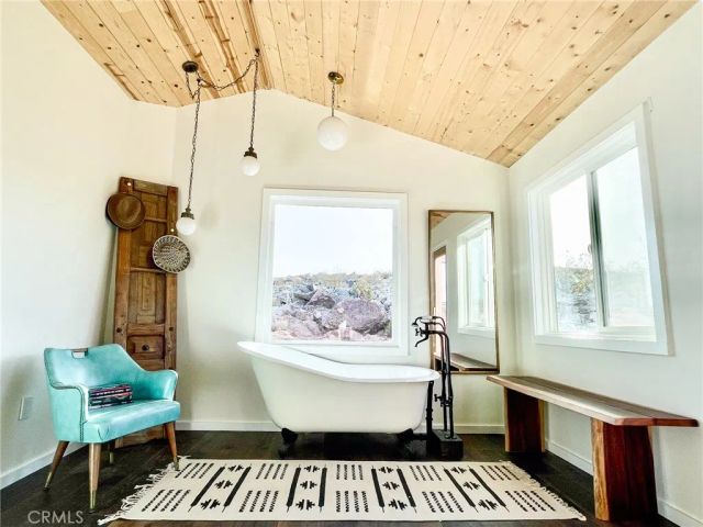 2432 Hilltop, Joshua Tree, CA 92252
