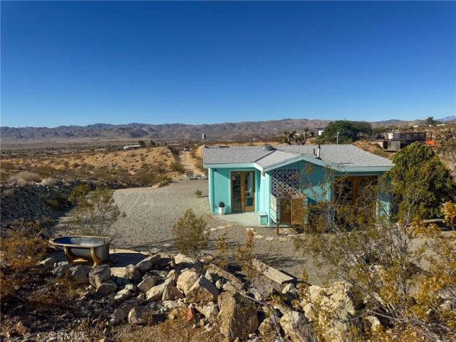 2432 Hilltop, Joshua Tree, CA 92252
