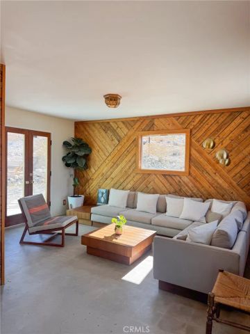 2432 Hilltop, Joshua Tree, CA 92252
