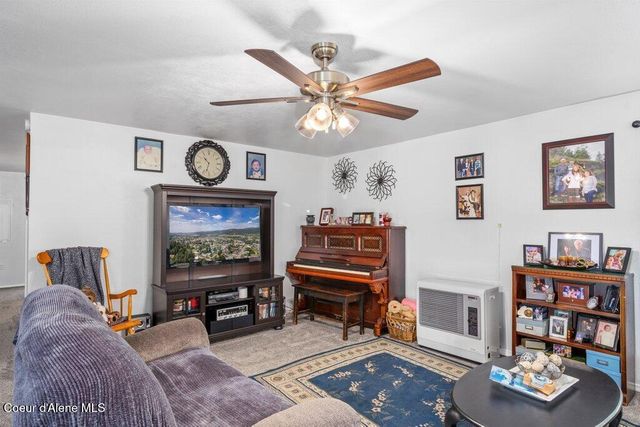 331 15th St, Plummer, ID 83851