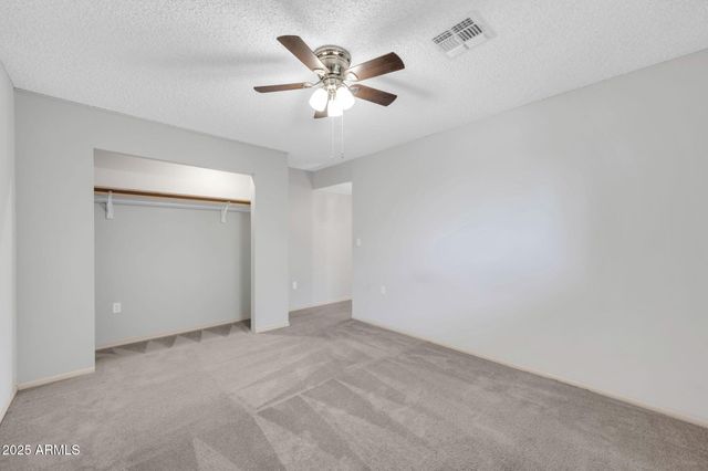 10739 W SARATOGA Circle, Sun City, AZ 85351