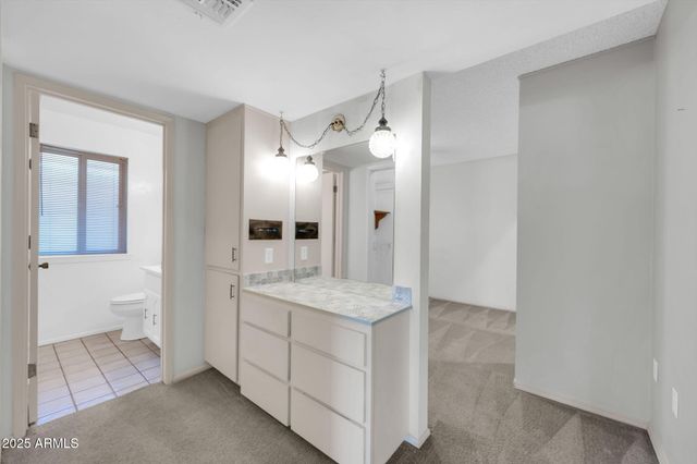 10739 W SARATOGA Circle, Sun City, AZ 85351