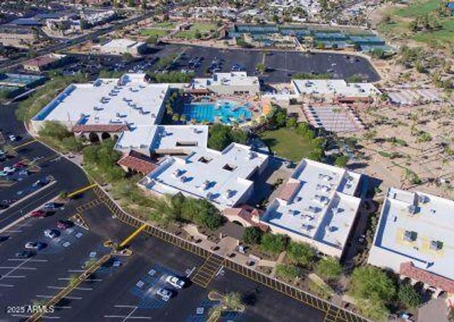 10739 W SARATOGA Circle, Sun City, AZ 85351