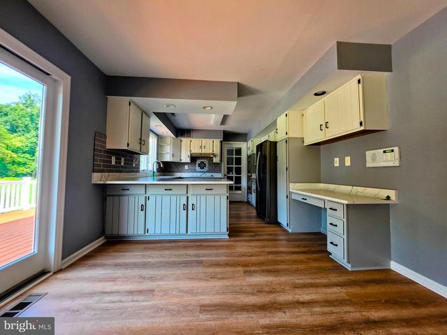 600 TURF FARM DR, Sykesville, MD 21784