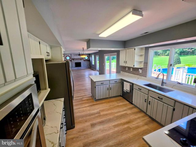600 TURF FARM DR, Sykesville, MD 21784