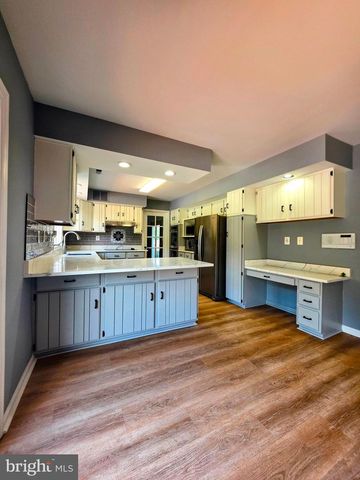 600 TURF FARM DR, Sykesville, MD 21784