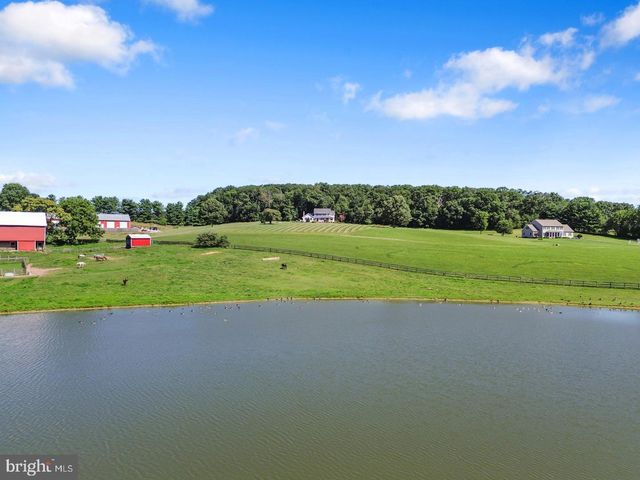 600 TURF FARM DR, Sykesville, MD 21784