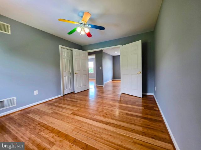 600 TURF FARM DR, Sykesville, MD 21784