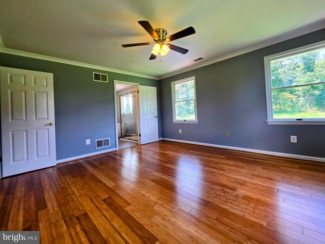 600 TURF FARM DR, Sykesville, MD 21784
