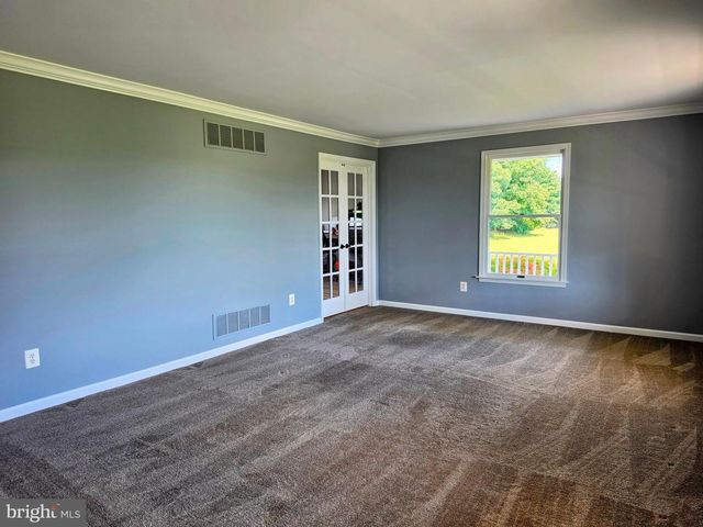 600 TURF FARM DR, Sykesville, MD 21784