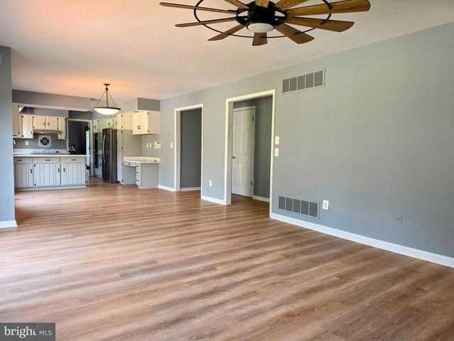 600 TURF FARM DR, Sykesville, MD 21784