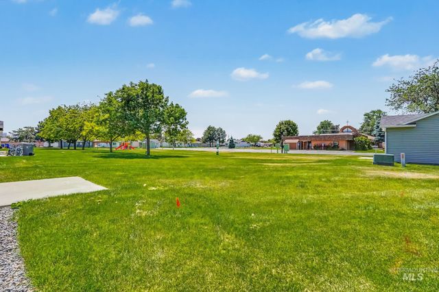 936 Shoshone Ave, Nampa, ID 83651
