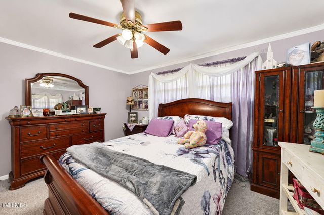 239 Gray Station Road, Johnson City, TN 37615