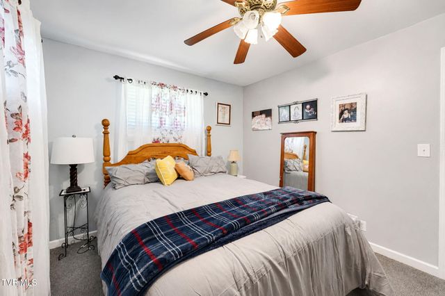 239 Gray Station Road, Johnson City, TN 37615