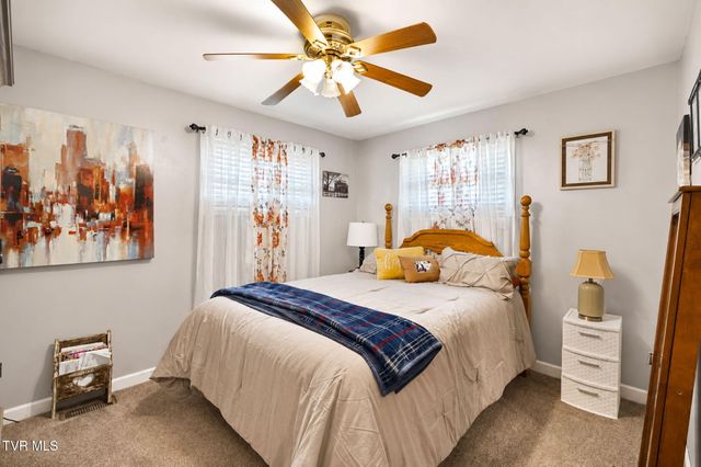 239 Gray Station Road, Johnson City, TN 37615