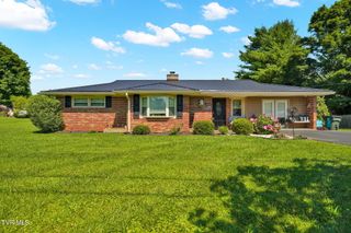 239 Gray Station Road, Johnson City, TN 37615