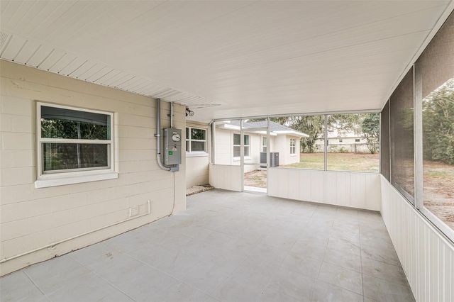 2810 W 10TH STREET, Lakeland, FL 33805