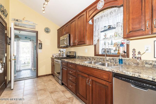 310 Pine Street, Union Beach, NJ 07735