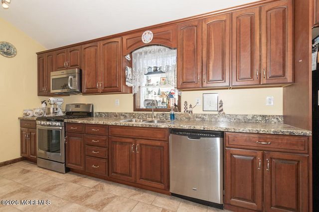 310 Pine Street, Union Beach, NJ 07735