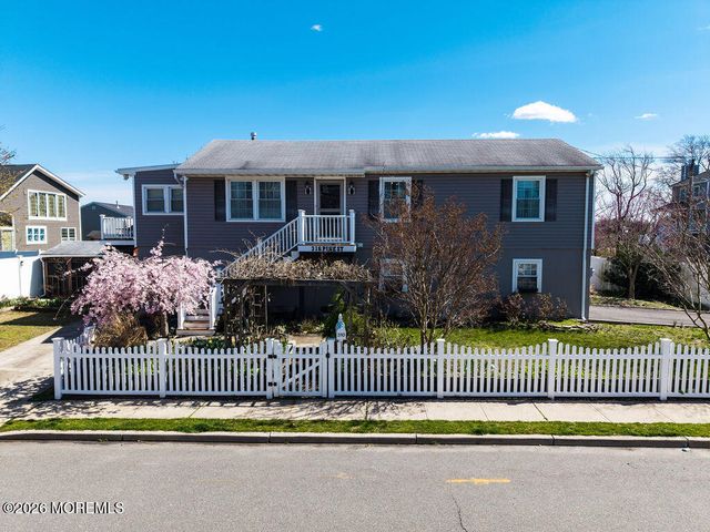 310 Pine Street, Union Beach, NJ 07735