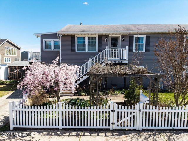 310 Pine Street, Union Beach, NJ 07735