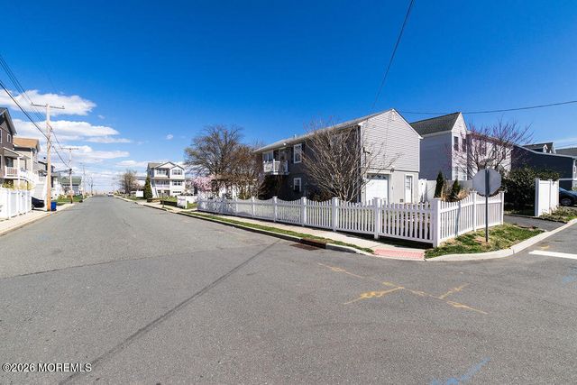 310 Pine Street, Union Beach, NJ 07735