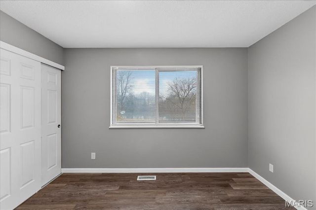 5227 Suntrail Drive, Black Jack, MO 63033