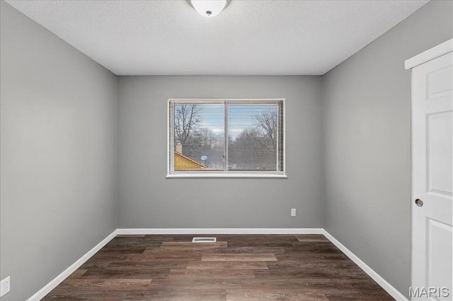 5227 Suntrail Drive, Black Jack, MO 63033