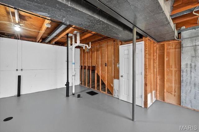 5227 Suntrail Drive, Black Jack, MO 63033