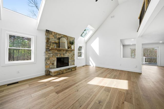 13 Sunridge Road, Windham, NH 03087