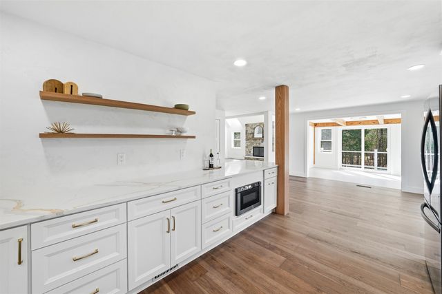 13 Sunridge Road, Windham, NH 03087