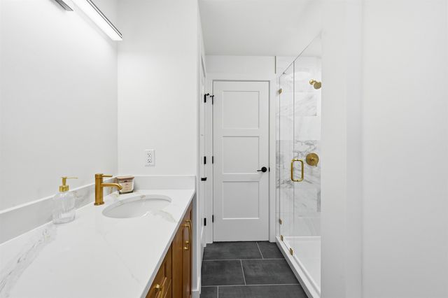 13 Sunridge Road, Windham, NH 03087