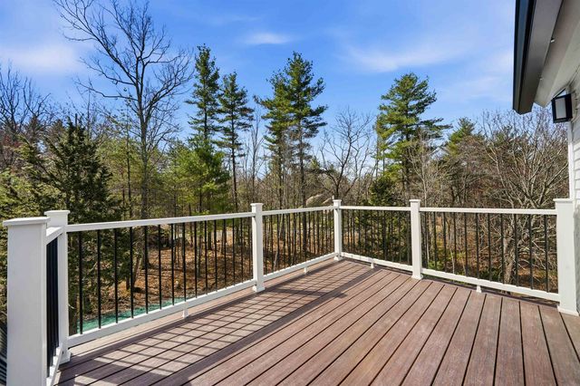 13 Sunridge Road, Windham, NH 03087