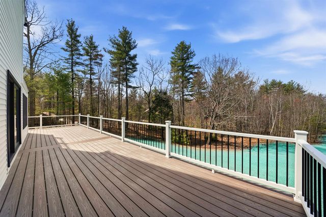 13 Sunridge Road, Windham, NH 03087