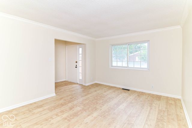 7644 Vintage Circle, Indianapolis, IN 46226