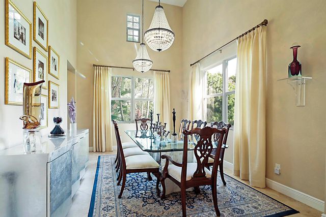 119 Manor Circle, Jupiter, FL 33458
