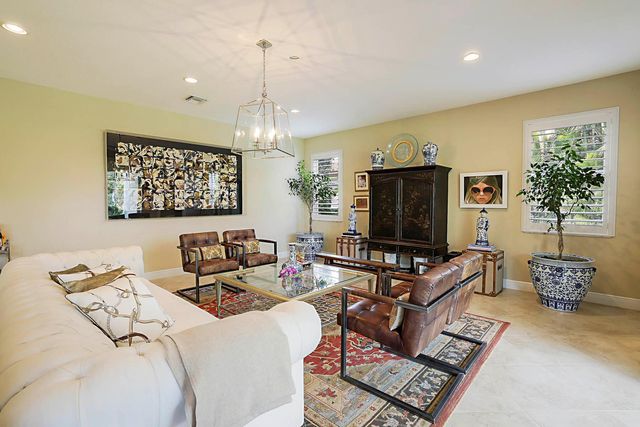 119 Manor Circle, Jupiter, FL 33458