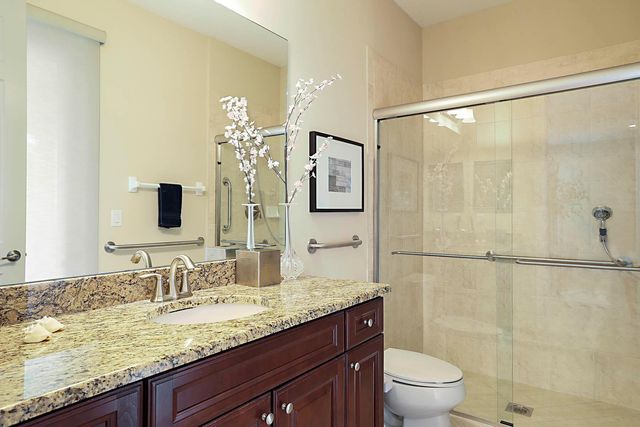 119 Manor Circle, Jupiter, FL 33458