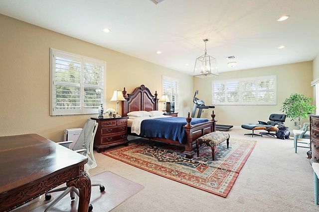 119 Manor Circle, Jupiter, FL 33458