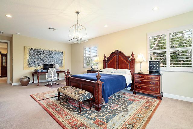119 Manor Circle, Jupiter, FL 33458