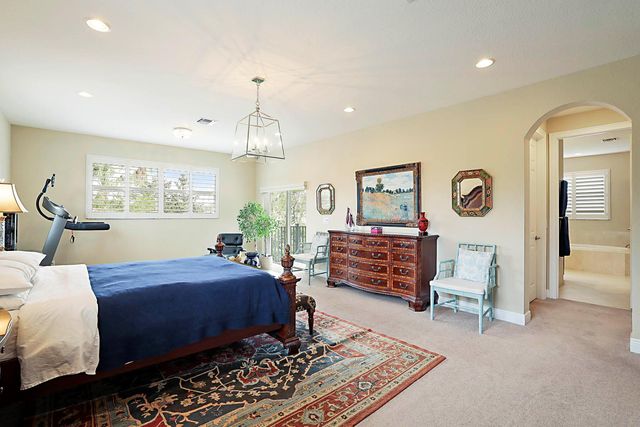 119 Manor Circle, Jupiter, FL 33458