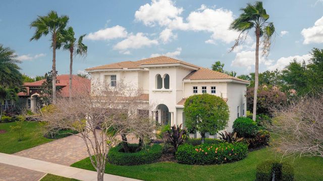 119 Manor Circle, Jupiter, FL 33458
