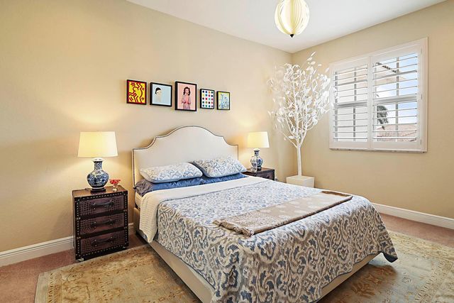 119 Manor Circle, Jupiter, FL 33458